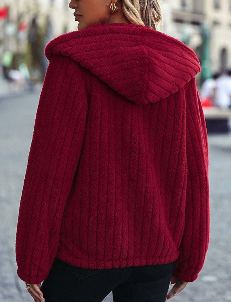 Un Manteau, Mille Façons de Briller